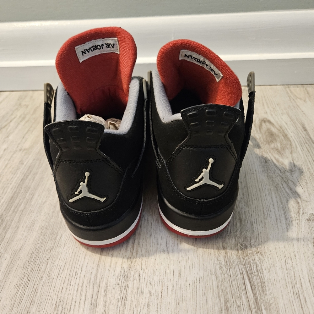 Bred 4 size 7